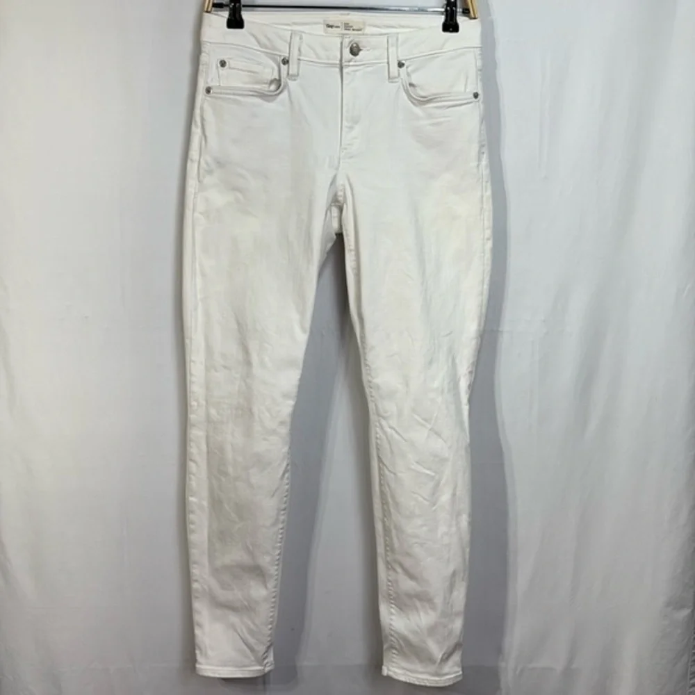 🐩 Gap white denim, curvy true skinny jeans